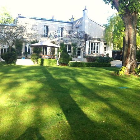 L'Ame Des Hospitaliers Bed & Breakfast Courteuil Bagian luar foto
