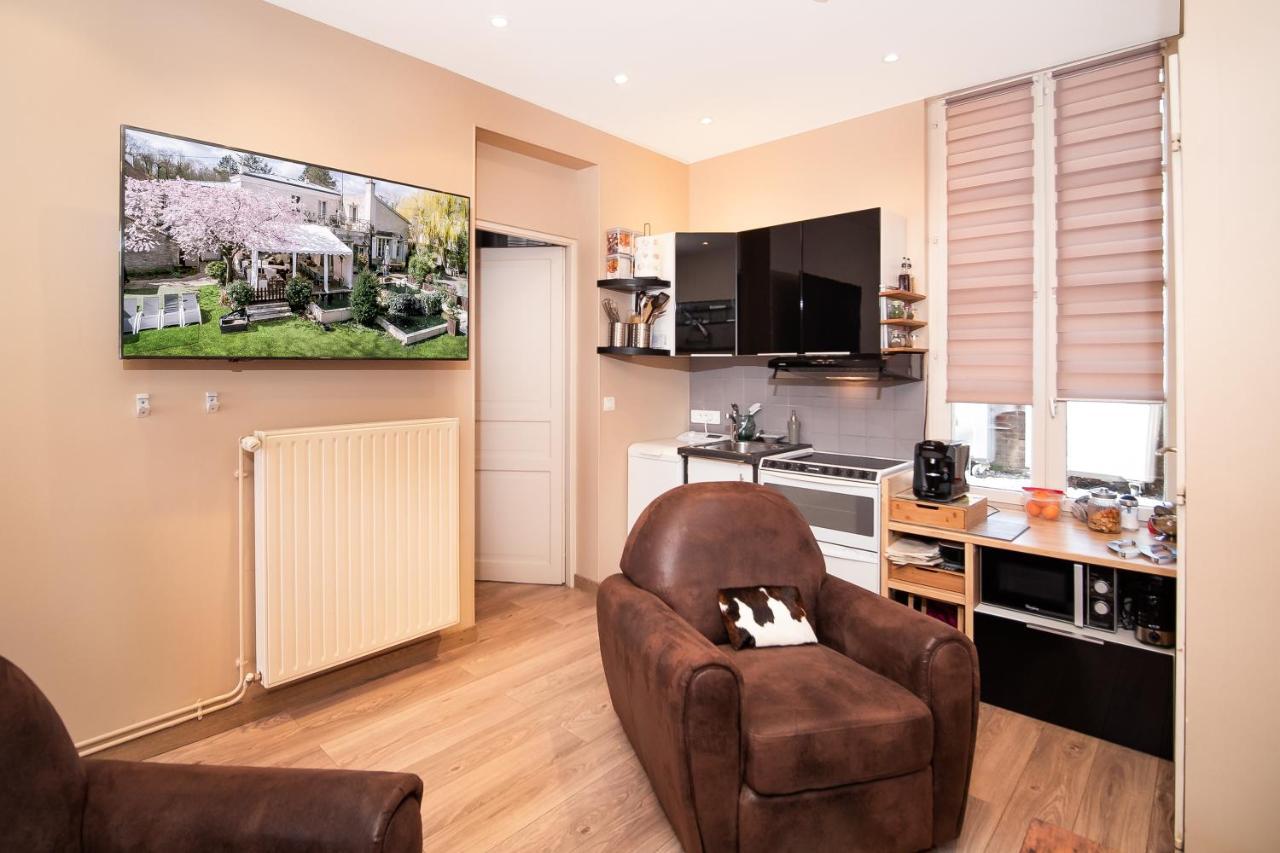 L'Ame Des Hospitaliers Bed & Breakfast Courteuil Bagian luar foto