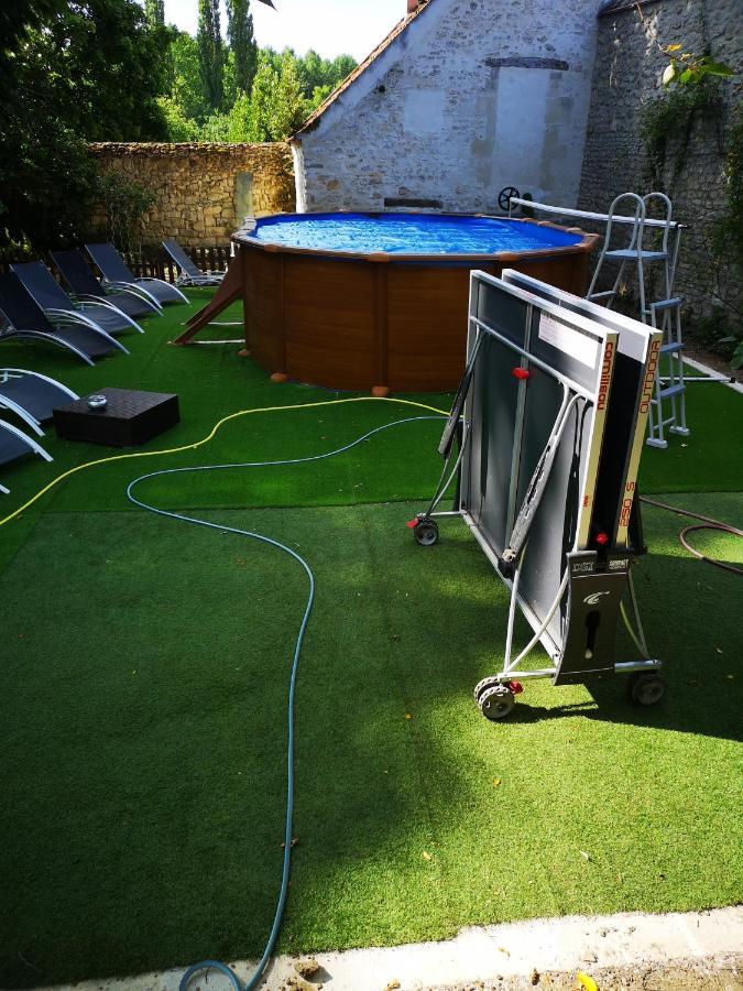 L'Ame Des Hospitaliers Bed & Breakfast Courteuil Bagian luar foto