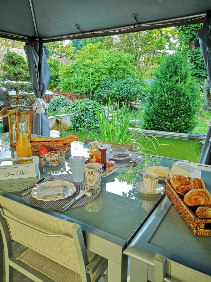 L'Ame Des Hospitaliers Bed & Breakfast Courteuil Bagian luar foto