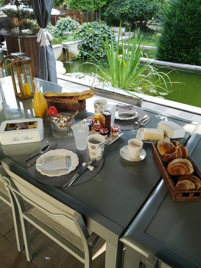 L'Ame Des Hospitaliers Bed & Breakfast Courteuil Bagian luar foto