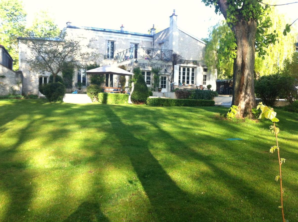 L'Ame Des Hospitaliers Bed & Breakfast Courteuil Bagian luar foto